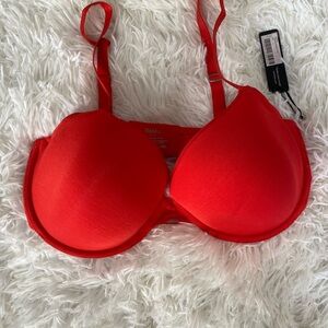 NWT Women’s Red T-Shirt Bra 36D Underwire Padded Everyday Bra